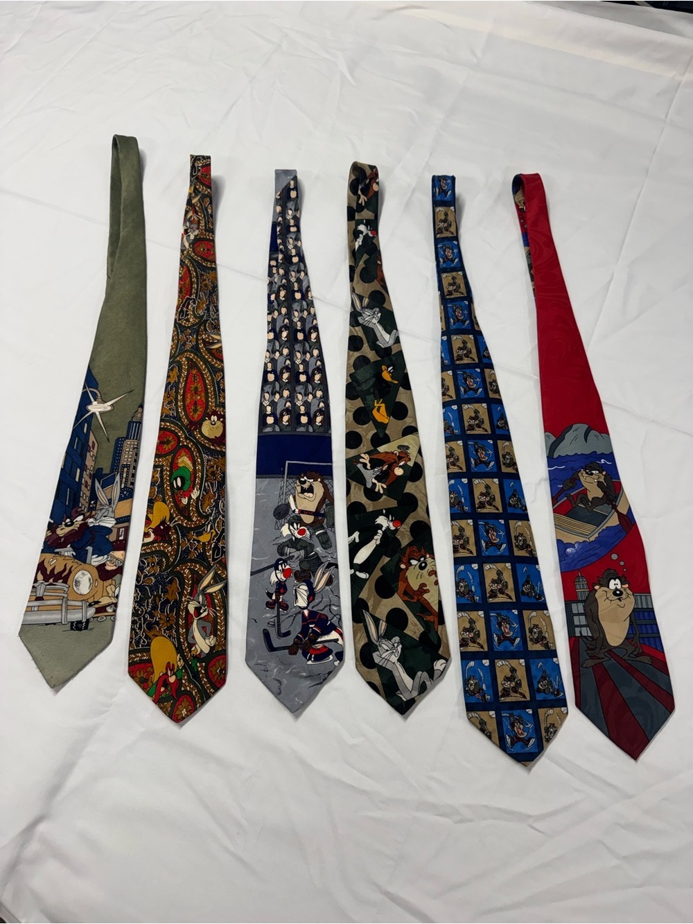 Vintage 90’s Looney Tunes Necktie Lot – 6 Licensed Character Ties